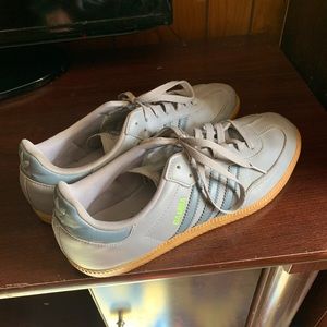 Gray samba sneaker